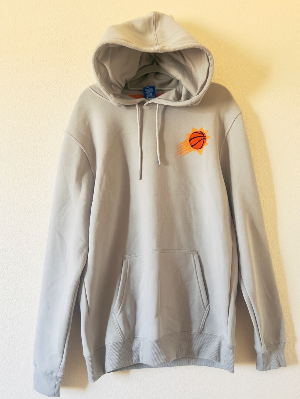 NWT- Ultra Game NBA Men's Hoodie with Orange Basketball Logo Size M